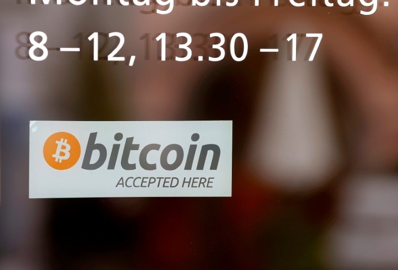 Bernstein eleva previsão de preço alvo do Bitcoin para $200 mil e recomenda comprar em momentos de queda.