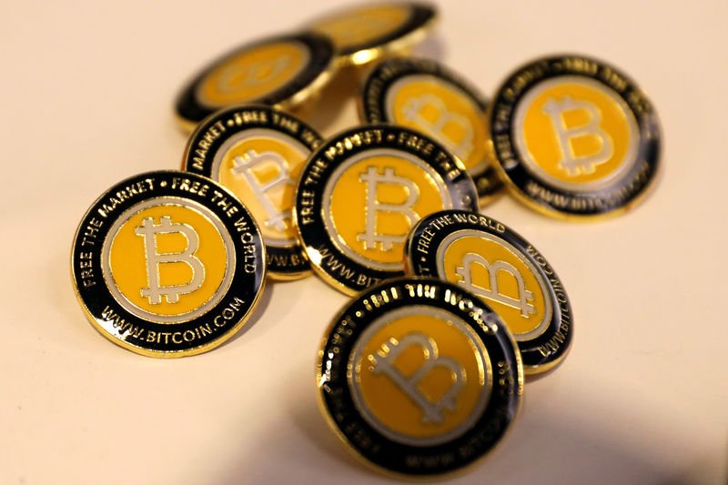 Mineros de Bitcoin de la era de Satoshi obtuvieron ganancias de $550 millones en el aumento anual de BTC.