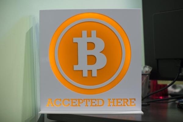 “Detalhes sobre o retorno do Bitcoin na Silk Road em destaque novamente.”