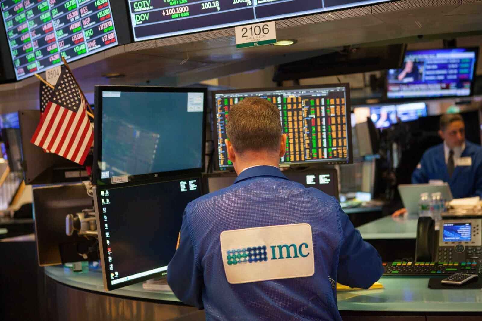 Stock Futures Rise as U.S.-Iran Deal Hopes Ease Oil Fears