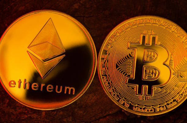 Bitcoin and Ethereum Dip Ahead of Critical Inflation Data